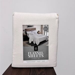 Queen size Flannel sheet set